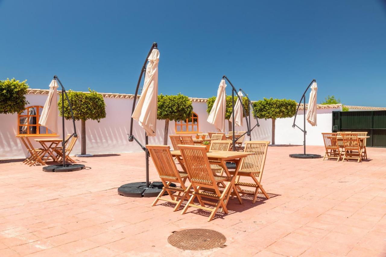 Hotel Marhava Conil De La Frontera Exterior photo